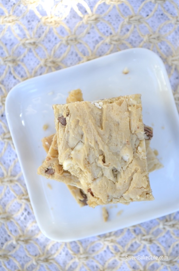 Soft baked Chocolate Chip Cookie Bars @ sweetbakedlife.com